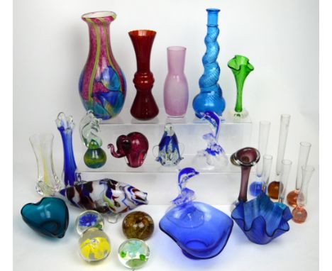 A quantity of glassware to include a Murano fish, various retro glass vases and ornaments, a large Murano-style pink ground b