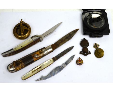 A small collectors' lot to include a brass Stanley London pocket compass/sundial (af), a military compass 'Magnetic Marching 