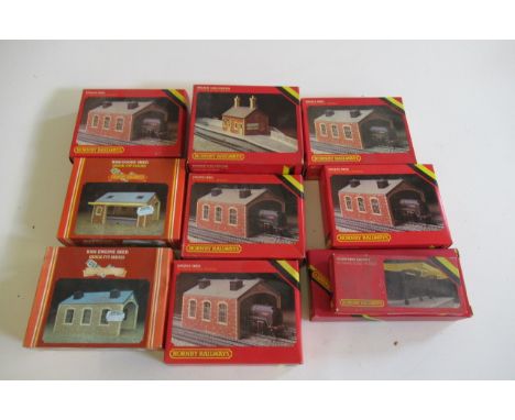 Ten lineside accessories by Hornby including engine shed, girder bridge and platform canopy, F-G (Est. plus 21% premium inc. 