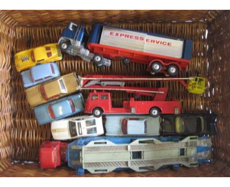 Ten Corgi vehicles including car transporter, Simon Snorkel fire engine and Express Service articulated truck, F (10) (Est. p