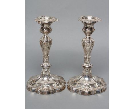 A PAIR OF LATE VICTORIAN SILVER CANDLESTICKS, maker's mark JR, Sheffield 1893, with detachable drip pans in bell shaped socke