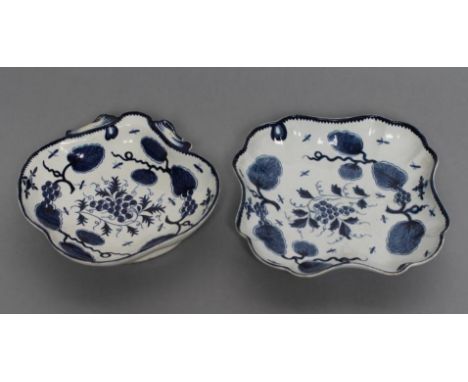 A FIRST PERIOD WORCESTER PORCELAIN RUBBER TREE PLANT DESSERT DISH, c.1770-75, of lobed square form, painted in underglaze blu