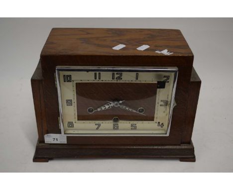 Early 20th Century oak cased mantel clock