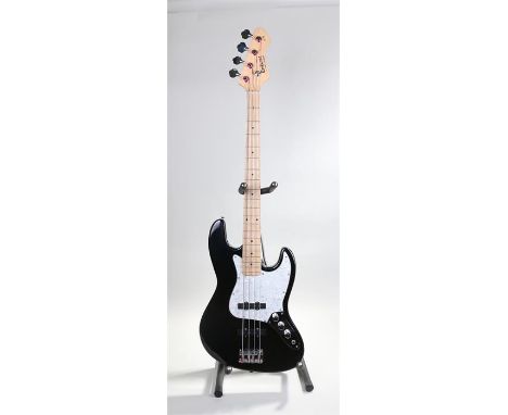 Hohner Rockwood JB-98 electric Bass, black with maple neck