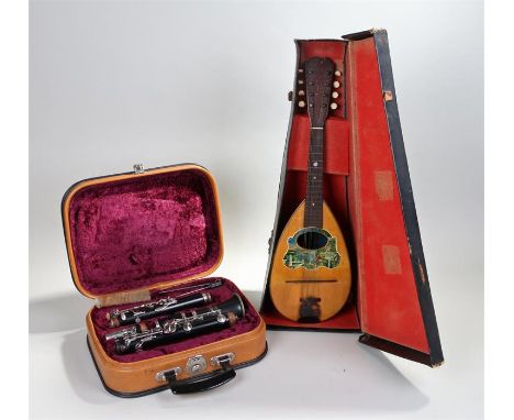 Corton Clarinet together with a Mandolin (2)