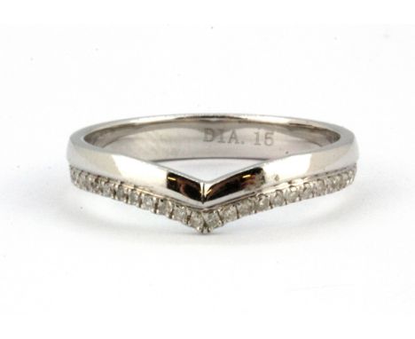 A 9ct white gold diamond set wishbone ring, (N).