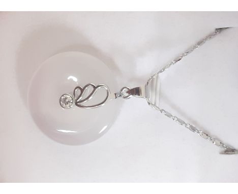 A 925 silver 18ct gold plated pendant and chain set with lavender jade and white stones, L. 4cm.