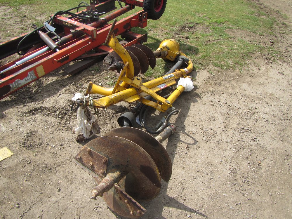 Danuser 3 Point Linkage Heavy Duty PTO Post Hole Digger c/w down force