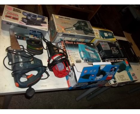 A QUANTITY OF ASSORTED POWER TOOLS