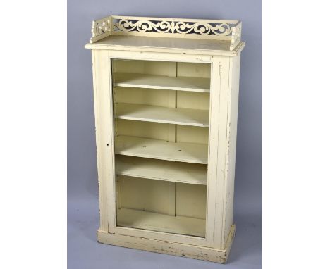 A Cream Painted Glazed Four Shelf Cabinet with Pierced Galleried Top, 60cms Wide