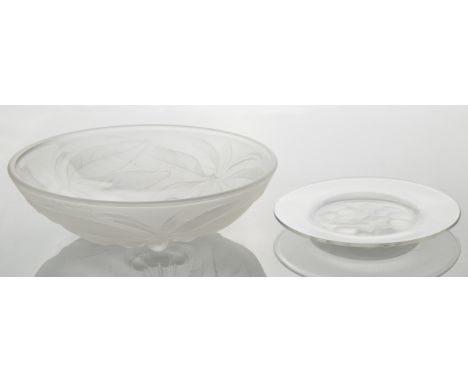 LALIQUE CHERRIES BOWL AND MARIENTHAL PLATEcomprising of a shallow bowl, the exterior with cherry branches, the marienthal pla