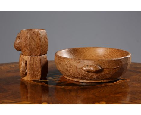 ROBERT THOMPSON OF KILBURNA MOUSEMAN OAK NUT BOWL AND PAIR OF NAPKIN RINGS, bowl 15cm.