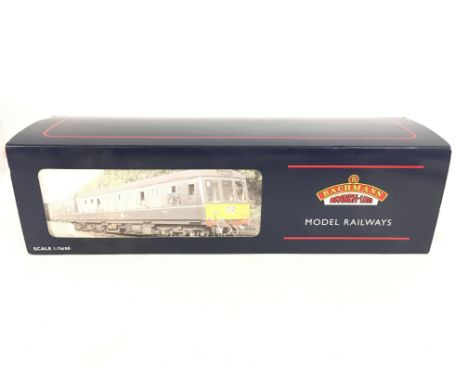 A Boxed Bachmann 00 Gauge Class 108 DMU Car Network Southeast #32-901. DCC Ready.