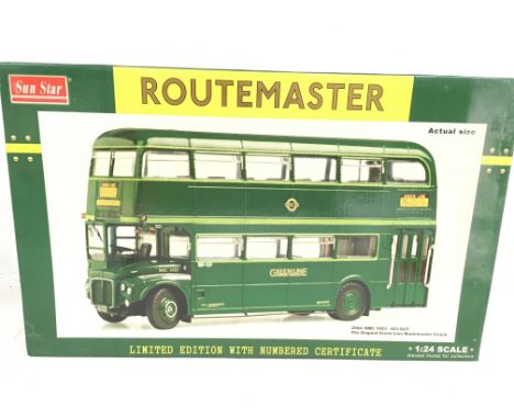 A Boxed Sun Star Routemaster 2904:RMC 1453-453 CLT Bus 1:24 Scale. With Certificate and mirrors.