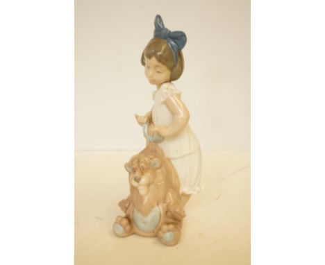 Nao 1207 figure of a girl &amp; teddy bear 