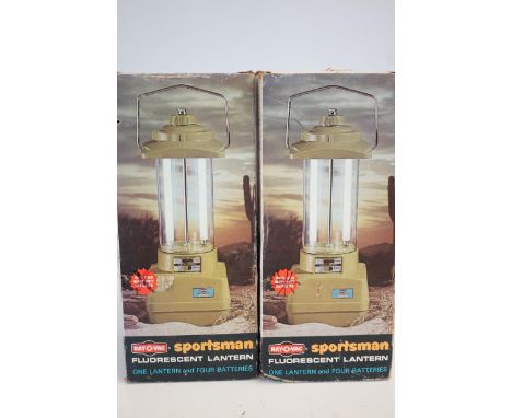Rayovac sportsman fluorescent lantern x2 (includes x8 batteries)