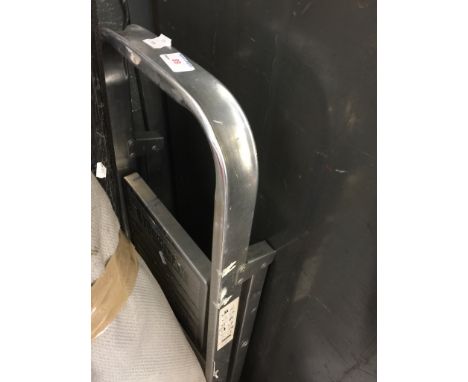 ALUMINIUM STEP LADDERS