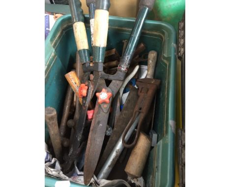BOX OF TOOLS & GARDEN SHEARS