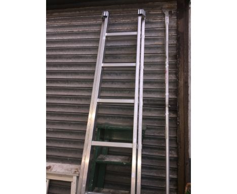 ALUMINIUM STEP LADDERS