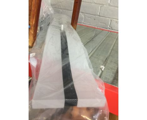 CEILING LIGHT FITTING