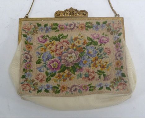 PROBABLY FRENCH PRE-WAR GILT METAL AND SATIN FABRIC LADIES EVENING BAG with pierced foliate scroll clasp and gilt metal chain