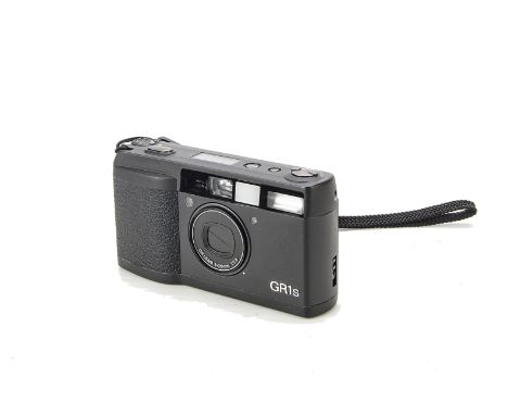 A Ricoh GR1s Compact Camera, black, serial no. 121357, with GR f/2.8 28mm lens, body, VG, lens, VG, in tatty maker’s case