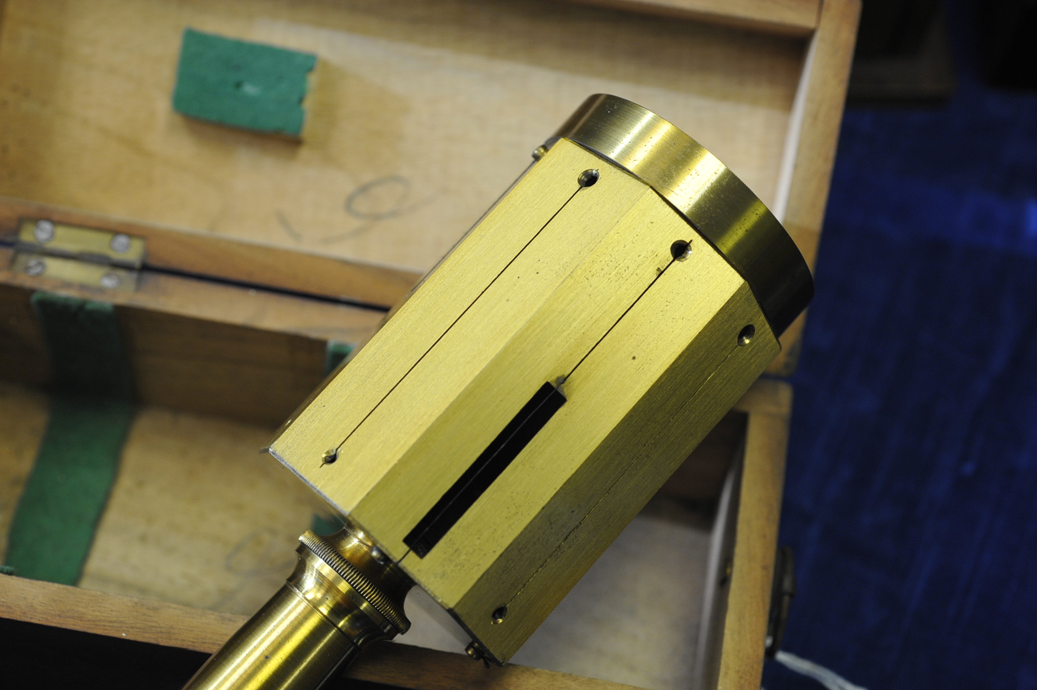 A French Octagonal Surveyor’s Cross Staff Head, lacquered brass, 18cm