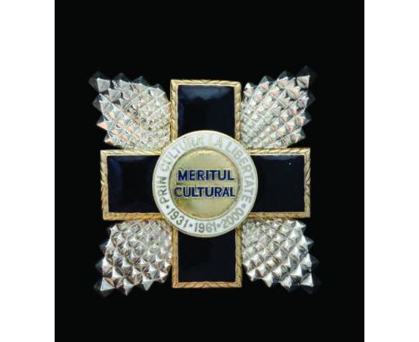 Romania, Republic, Order of Cultural Merit, Grand Officer’s set of insignia, comprising neck badge, in silver-gilt and dark b