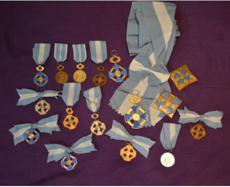Romania, Republic, Faithful Service Order, Civil Division, various insignia (16), in silvered or gilt metal, comprising Grand