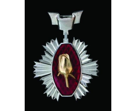 Bulgaria, People’s Republic, Order of the Rose, Second class pin-back badge, in silver, with gilt and red enamel centre, widt