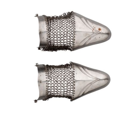 A PAIR OF ENGLISH SABATONS OF MAIL AND PLATE BY RAYMOND BARTEL, CIRCA 1934-9, IN THE SOUTH GERMAN STYLE OF THE LATE 15TH CENT