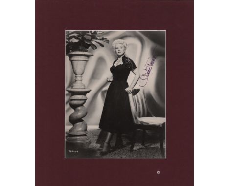 ENTERTAINMENT: Selection of vintage signed 12 x 14½ and 8 x10 photographs and some smaller by various stage and screen actors