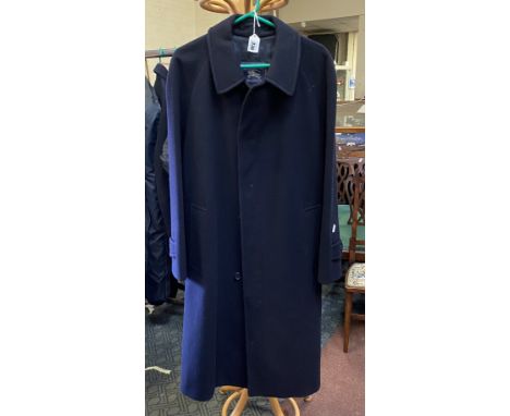 GENTS WOOL &amp; CAMEL HAIR BURBERRY OVERCOAT - LARGE
