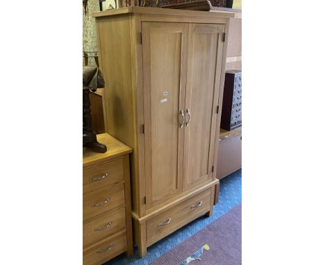 OAK WARDROBE