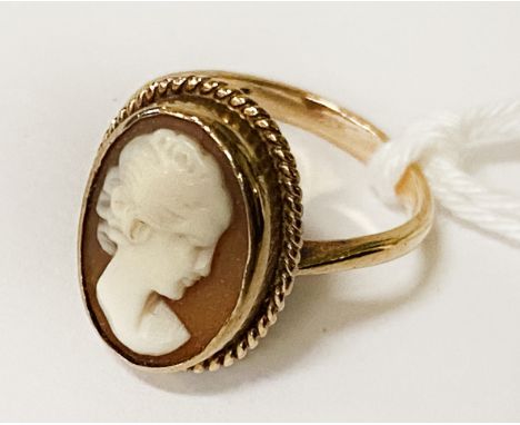 9CT GOLD CAMEO RING SIZE K/L