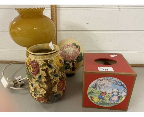 Mixed Lot: Small glass table lamp, painted Ostrich egg and other items