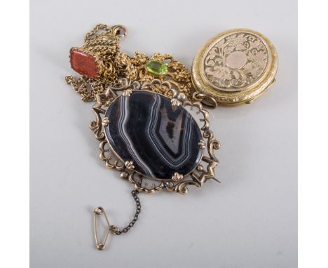 Collection of vintage jewellery, an oval banded agate brooch in a yellow metal setting, yellow metal oval locket 35mm x 30mm,