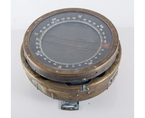 Air Ministry type P4A compass, diameter 19cm.