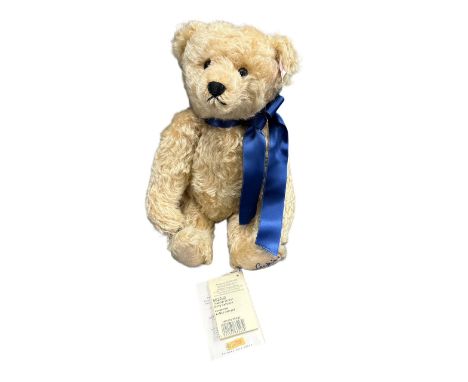 Steiff. Danbury Mint Bunny's Bear (Bunny Campione) teddy bear, white tag no. 662232, blonde mohair, approx. H30cm,  limited e