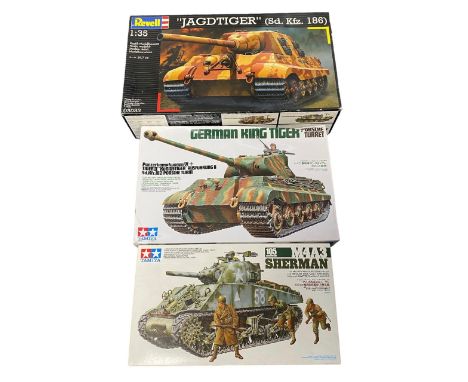 Model kits. Tamiya 1/35th scale WW2 tanks unmade plastic kits, generally excellent in good or better boxes including mainly s