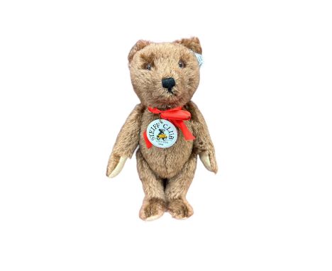 Steiff. Club Edition Bear 2001, white tag No. 420245, excellent in excellent box, limited edition certificate no. 2049, dark 