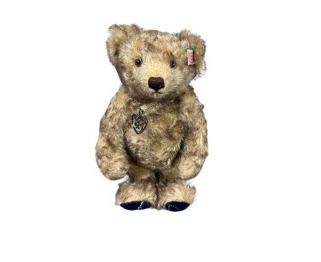 Steiff. Buckingham teddy bear, exclusive to Peter Jones, limited edition certificate no. 260 of 1500, approx. H28cm, white ta