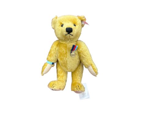 Steiff. 2011 Help for Heroes Teddy Bear, white tag No. 663598, excellent in excellent box, limited edition certificate no. 39