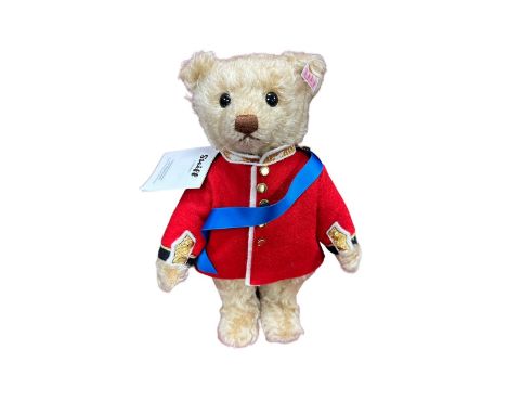 Steiff. Teddy Bear Prince William, white tag No. 664168, excellent in excellent illustrated box, limited edition certificate 