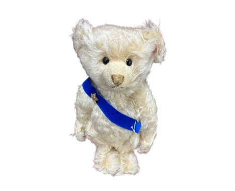 Steiff. Queen Elizabeth II Bear, excellent in excellent box, exclusive to Peter Jones of Wakefield, celebrating Her Majesty's