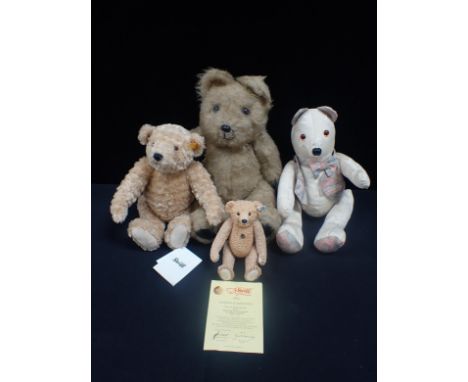 A STEIFF 100th ANNIVERSARY CERAMIC BEAR PB28 limited edition 2002, boxed, with certificate, a Steiff Teddy bear32 (Past Times