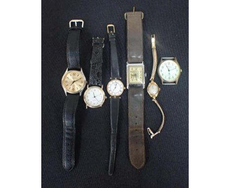 ROTARY: A LADIES' GOLD-PLATED WRISTWATCH with a quartz movement, the white dial with black Roman numerals and dark blue steel