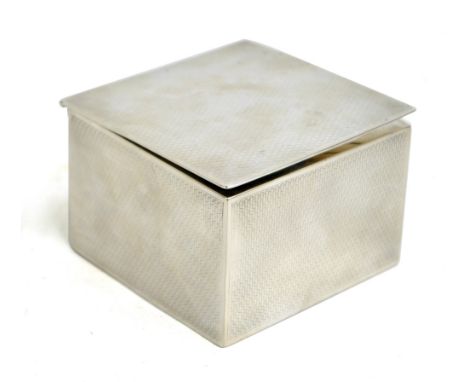 SYNYER & BEDDOES; a George V hallmarked silver ink well of square form with overall engine turned decoration and engraved gol