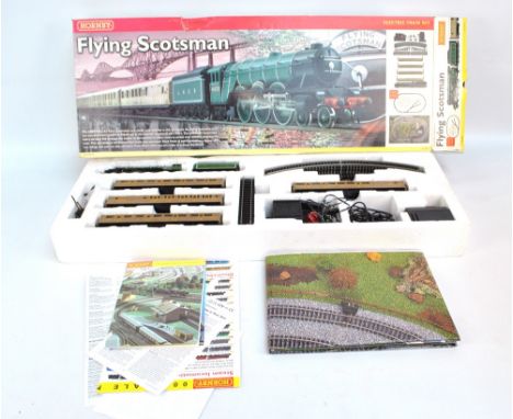 A boxed Hornby R1039 'Flying Scotsman' 00 gauge electric train set with fold-out track plan, owner's manual and paperwork. 
