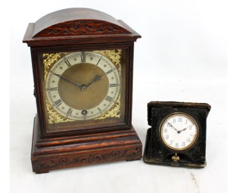 An oak cased mantel clock and eight day travel clock (2).